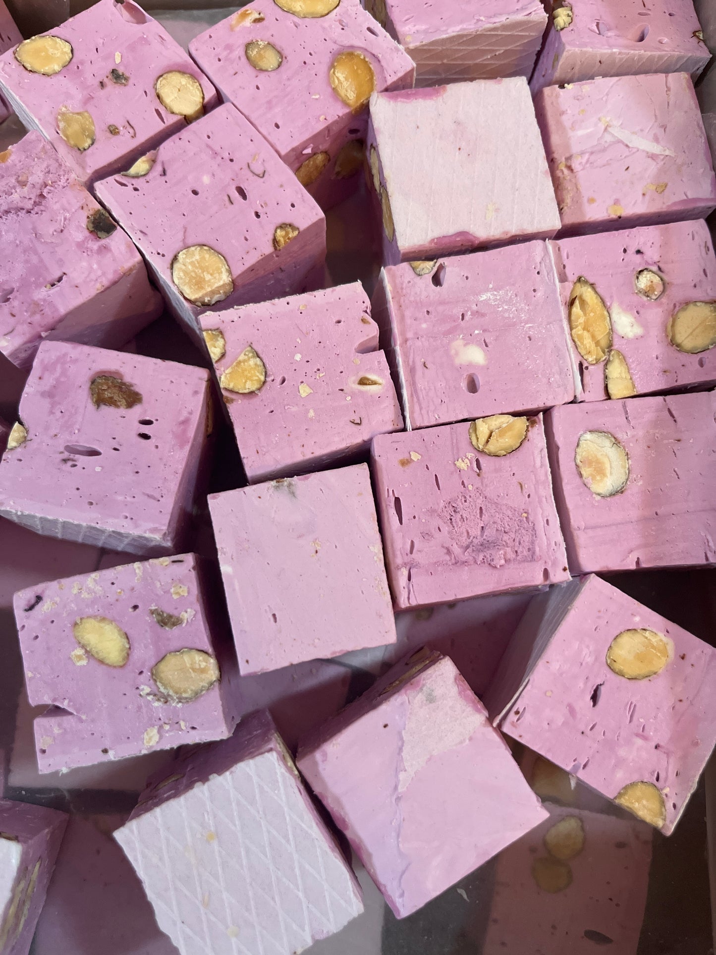 Nougat cube violette x3