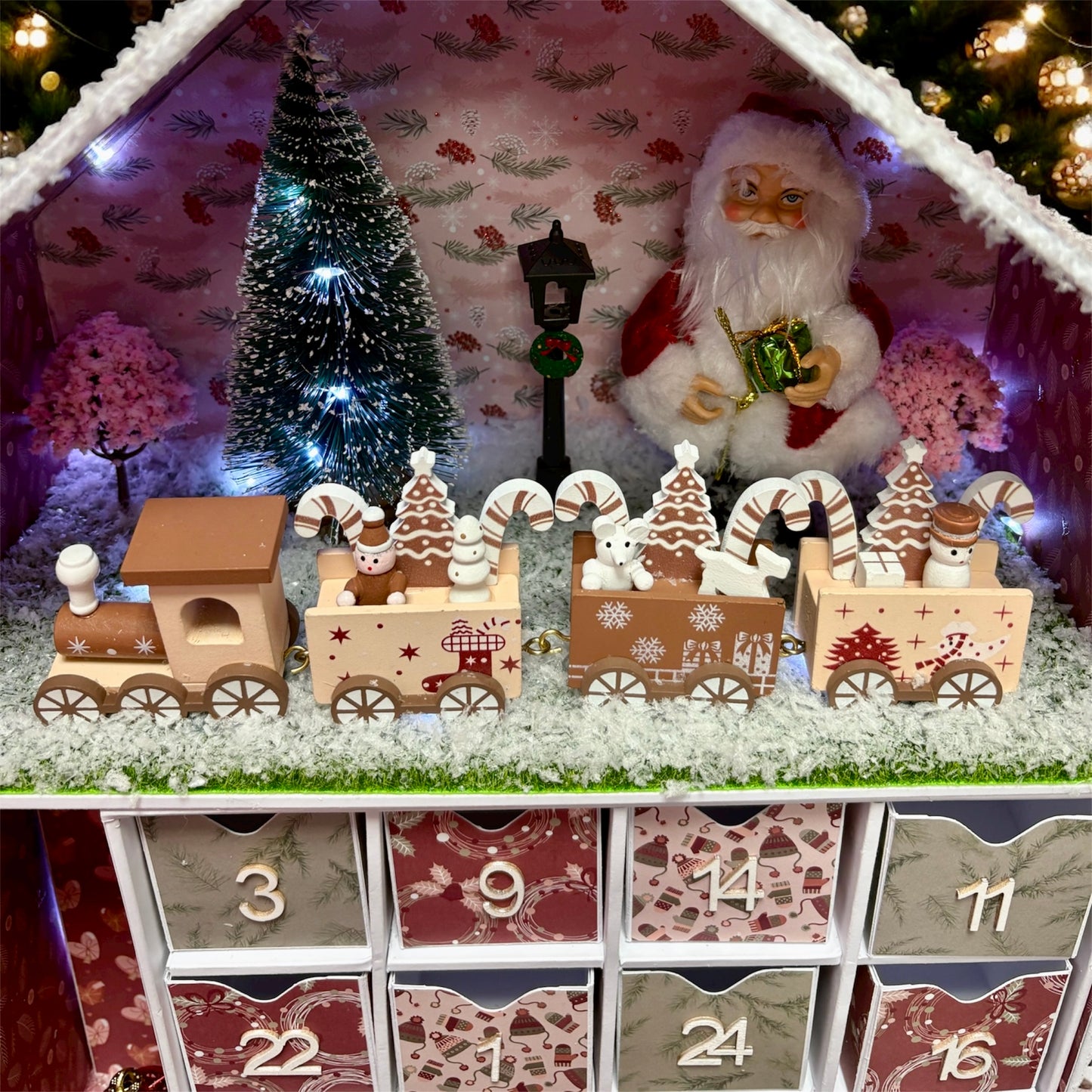 CALENDRIER DE L’AVENT TCHOU TCHOU A PERSONNALISÉ